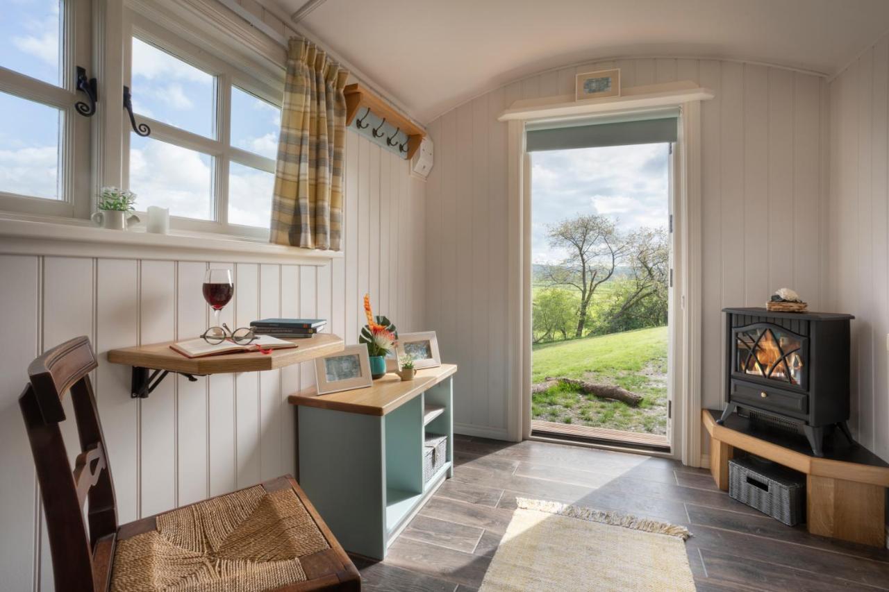 The Heron Shepherds Hut At Lyth Valley Brigsteer Zewnętrze zdjęcie